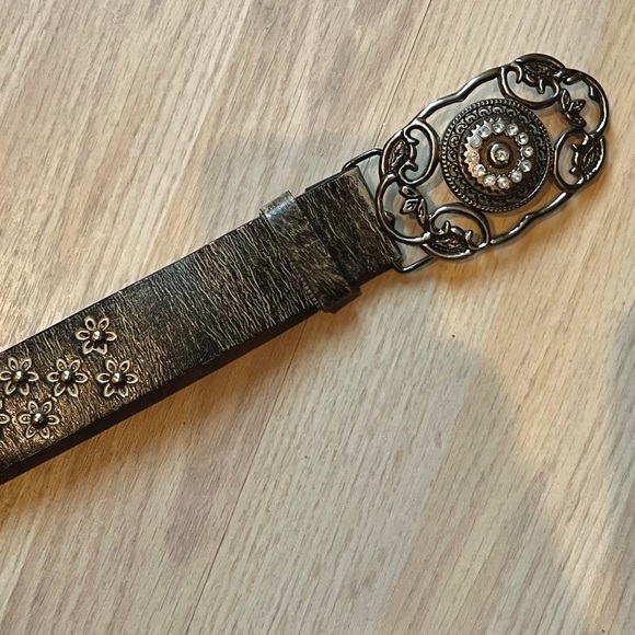 Floral Studded Belt for Women-Brown-Approximate Size L - Picture 2 of 5